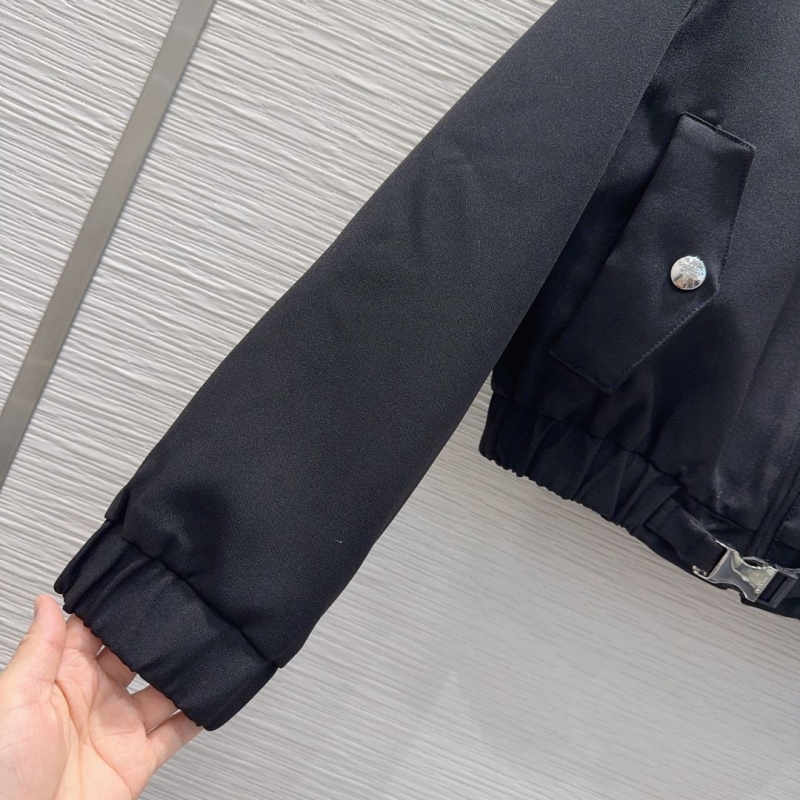 Pra*a outwear
